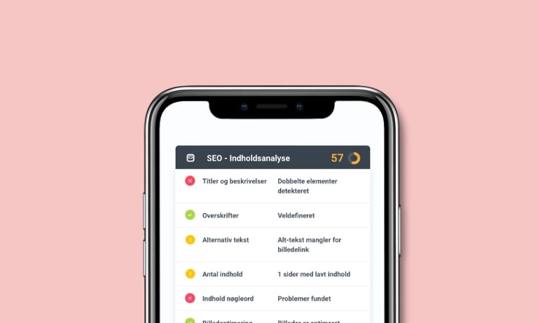 SEO indholdsanalyse – billede af en telefon med tal og tekst.